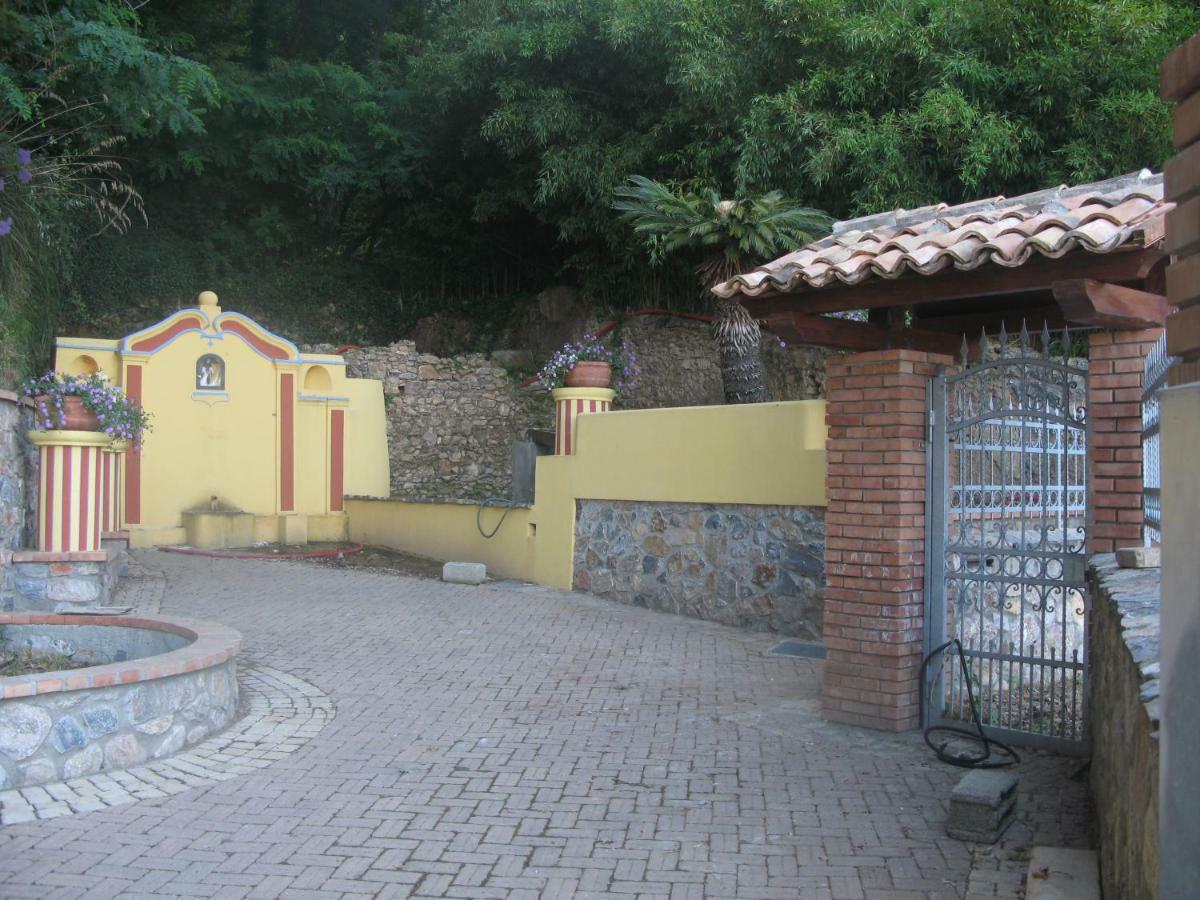 Azienda Agrituristica Le Terre Di San Leonardo Cetraro Exterior foto